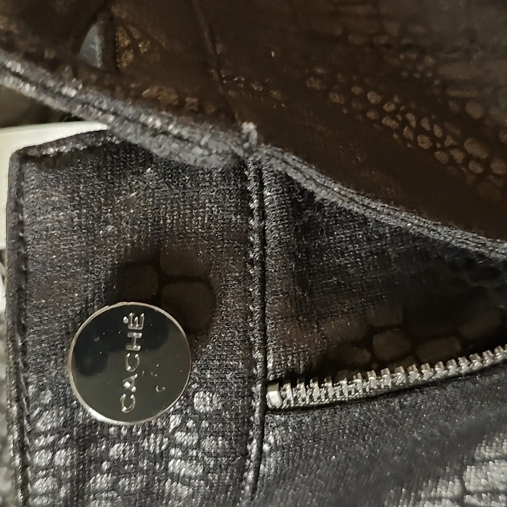 Cache Women's Tonal Premium Faux Leather Black Snake Snakeskin Skinny Pan, sz 10 - Picture 4 of 11